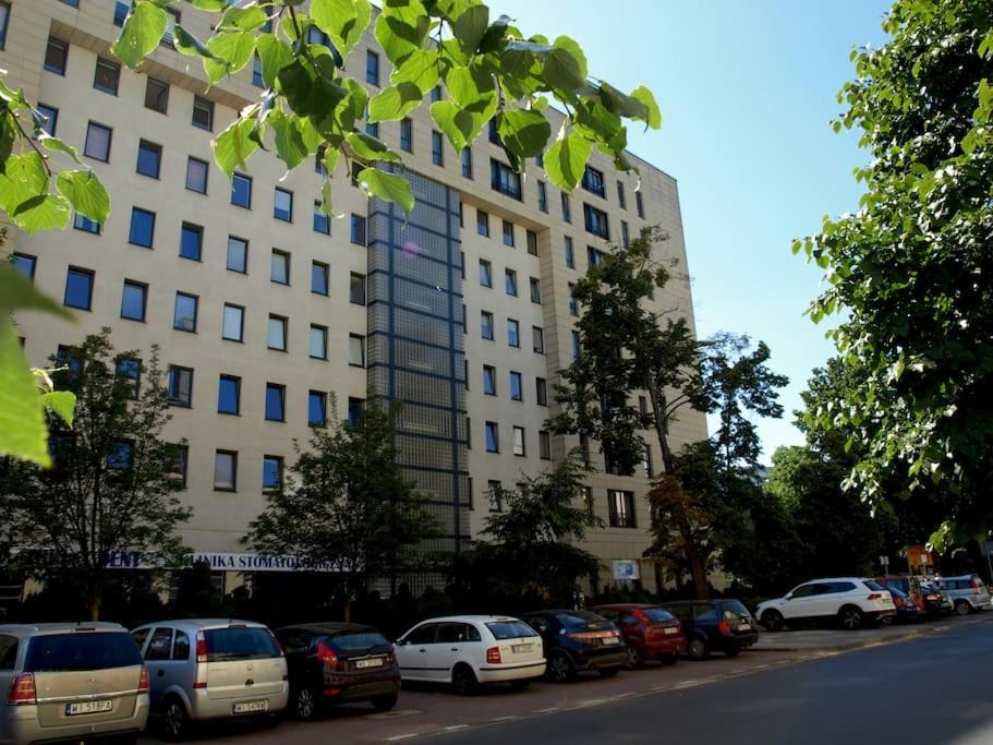 Spacious Quiet Apt Close To The Belvedere Palace Warszawa